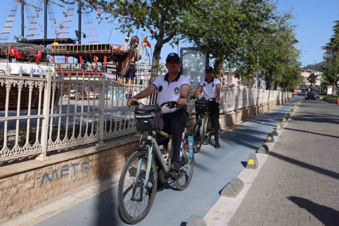 Marmariste sahil yolu bisikletli zabtalara emanet