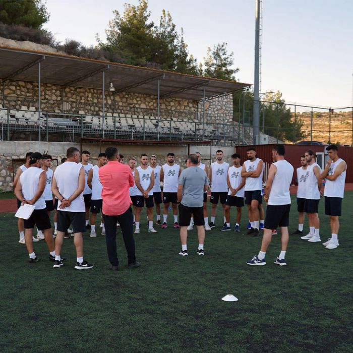 Silifke Belediyespor, sahaya indi