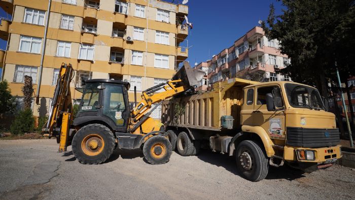 Tarsus Belediyesinden kent genelinde sonbahar temizlii seferberlii