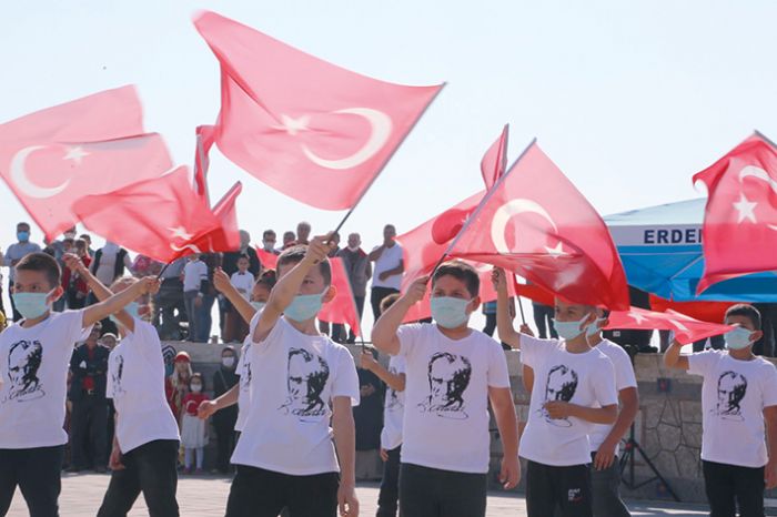 29 Ekim Cumhuriyet Bayram, Erdemlide cokuyla kutland