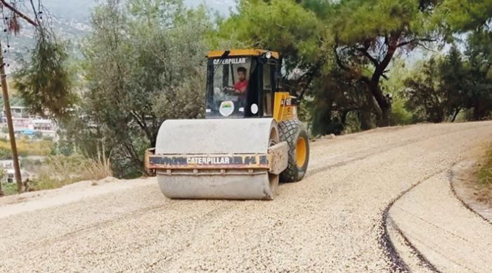 Toroslarn yksek kesimlerinde yol almalar sryor