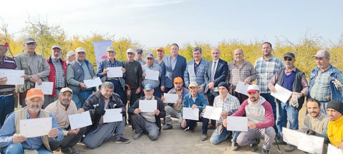 Budama kursunu bitiren 30 reticiye sertifika verildi