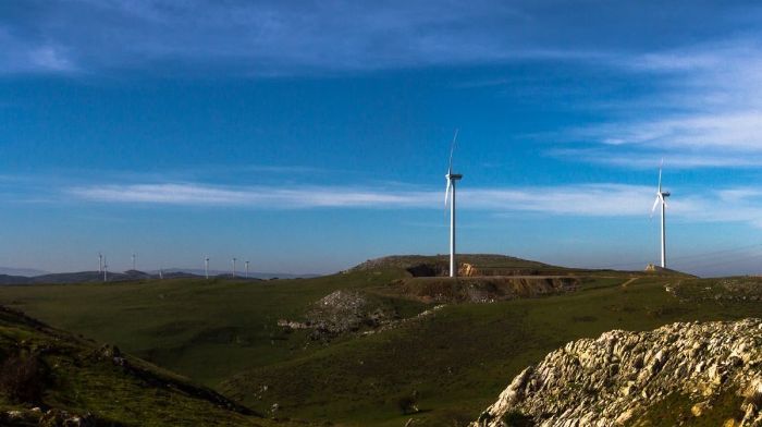 Akenerji sera gaz emisyonlarn yzde 50 azaltacak