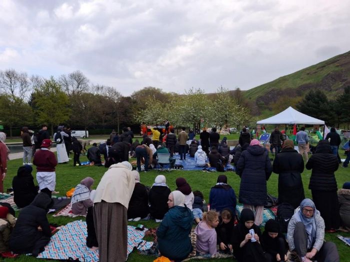 skoyada Edinburgh niversitesi ve parlamento binas nnde Gazzeye destek protestosu