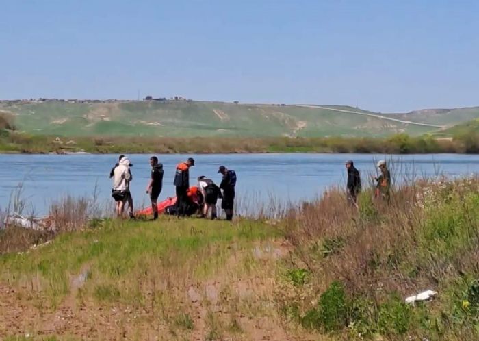 Dicle Nehrinde kaybolan genci arama almalar devam ediyor