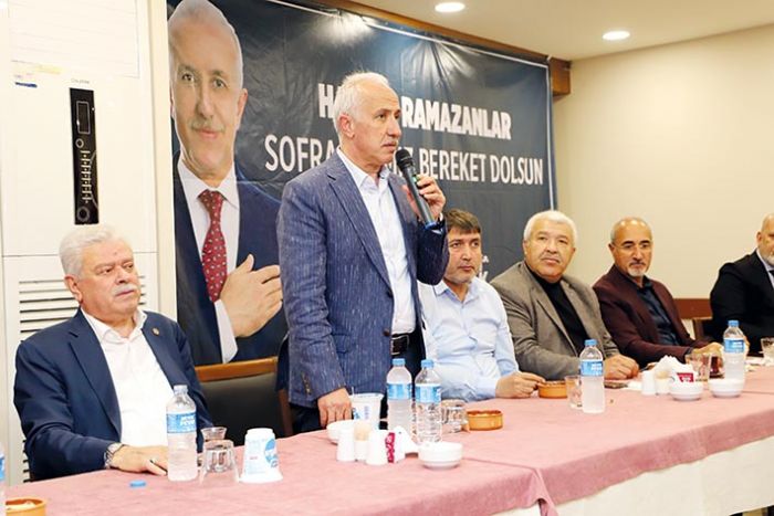 Gltak, Akdenizli muhtarlar iftar sofrasnda arlad