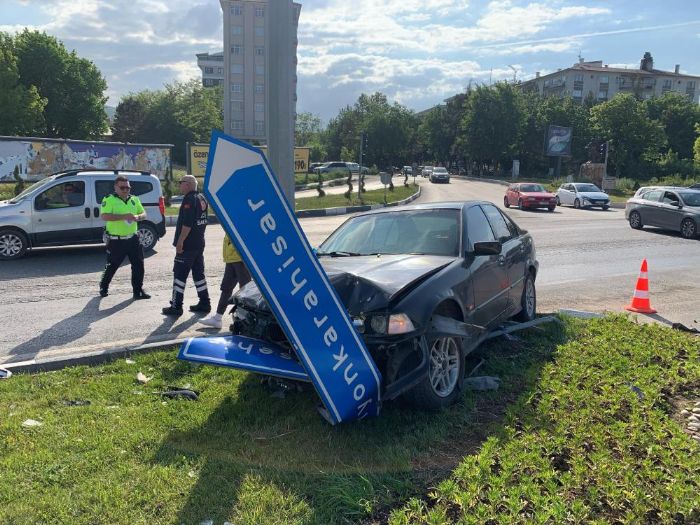 Ktahya'da trafik kazas: 2 yaral