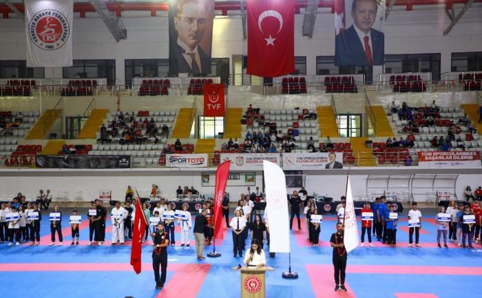 Trkiye Karate ampiyonasnn al seremonisi yapld