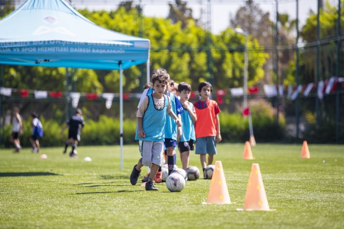 Futbol kursu, yaz dneminde gzde spor branlarndan biri oldu