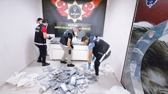 Mersin polisi uyuturucuyla mcadelede Trkiye birincisi oldu