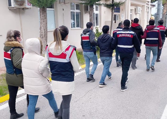 Mersin merkezli PKK/KCK operasyonu: 5 gzalt