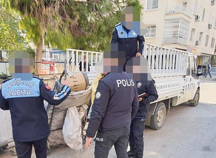 Mersin’de son 3 ayda 238 adet karton toplama ekek’i topland