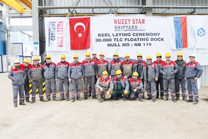 Atomflot FSUE iin ina edilen yzer limann ’keel laying’ treni dzenlendi