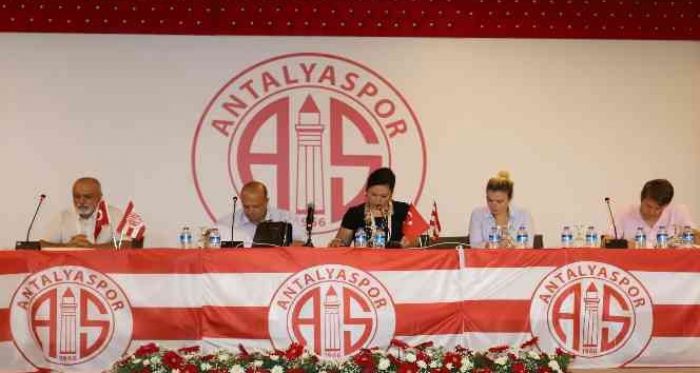 Antalyaspor’da bakan yeniden Aziz etin