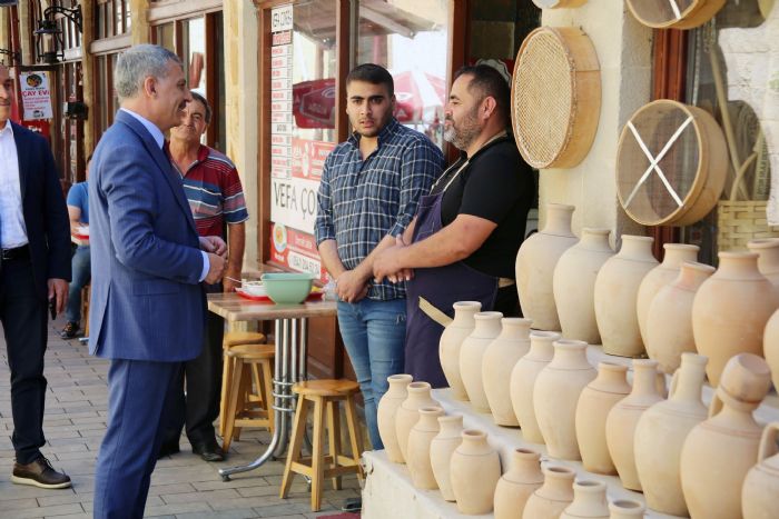 Vali zkan, Yozgat esnaf ile bir araya geldi