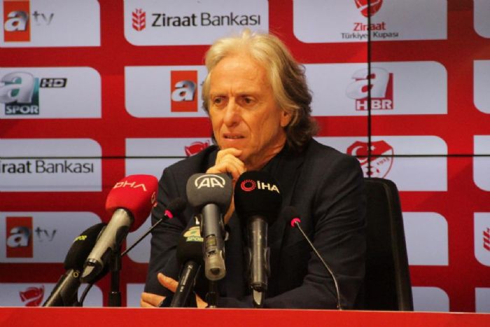 Jorge Jesus: ’Bugnden itibaren Fenerbahe’nin teknik direktr deilim’