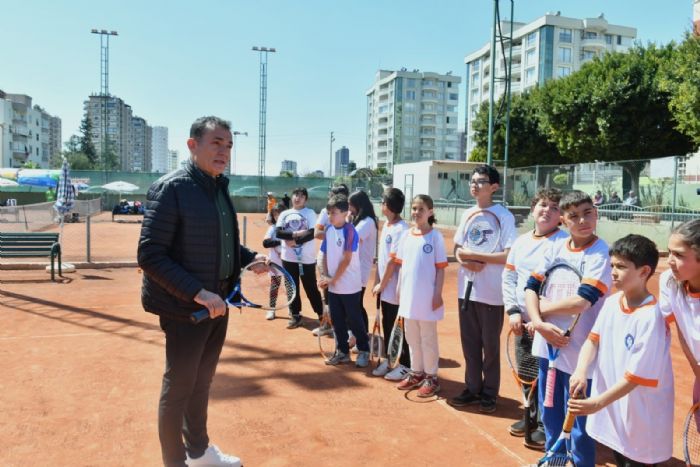 Yeniehir Belediyesi depremzede ocuklar spor kurslaryla destekliyor