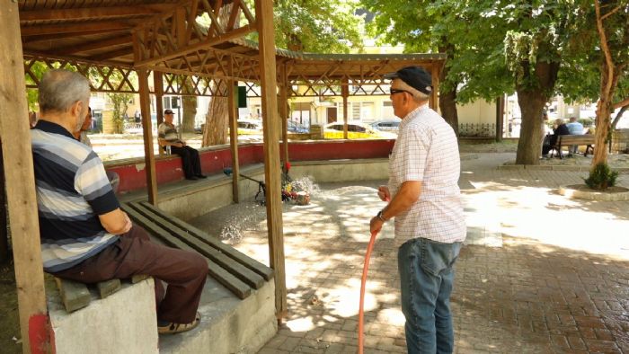 Krklarelinde termometreler 42 dereceyi gsterdi