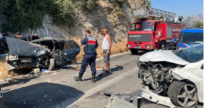 Milasta trafik kazas: 1 l, 5 yaral