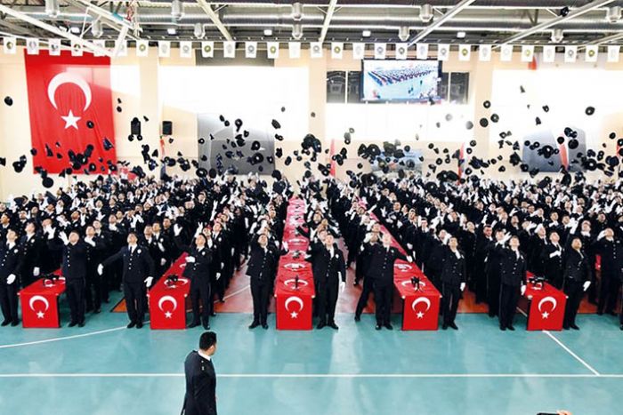 Mersin ehit Altu Verdi POMEM, 27. dnem mezunlarn verdi