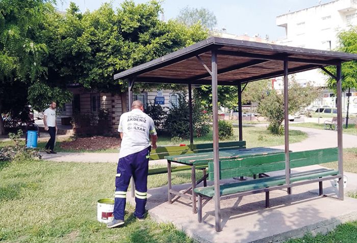 Akdeniz Belediyesi fen ileri ekipleri aralksz alyor