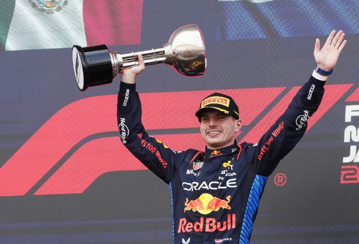 Japonya Grand Prixsini Max Verstappen kazand