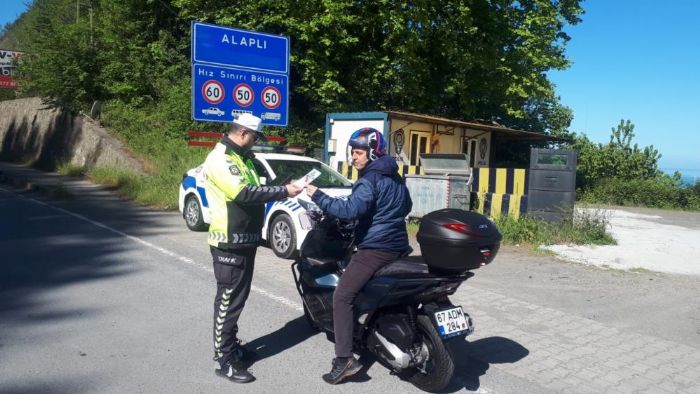 Alaplda motosiklet denetiminde 216 srcye ceza kesildi