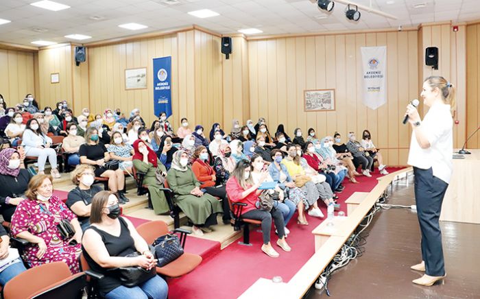 Prof. Dr. Fevziye Toros:Pandemi sreci ocuk ve genleri de olumsuz etkiledi