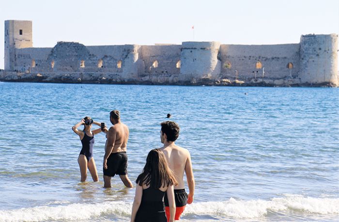 Kzkalesinde sonbaharda deniz keyfi