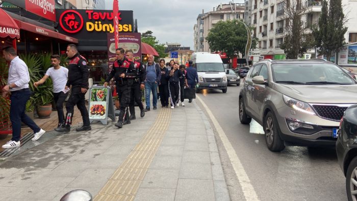 Cadde ortasnda bakl kavga