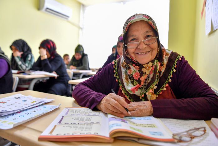 Bykehir destekliyor, kadnlar okuma yazma reniyor