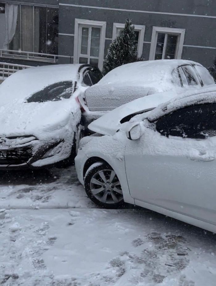 Kayganlaan yol kazay beraberinde getirdi