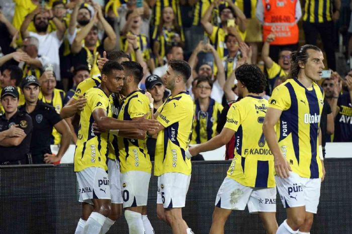 Jose Mourinholu Fenerbahe, sezonu Kadkyde ayor