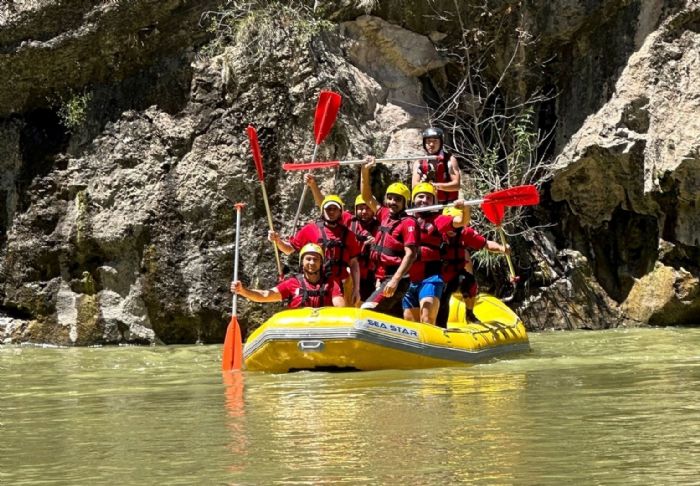 Erzincan MEB AKUB rafting etkinlii ile geliimine devam ediyor