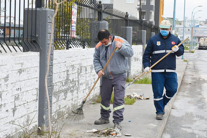 Tarsusta Temizlik leri Ekipleri bahar temizliine balad