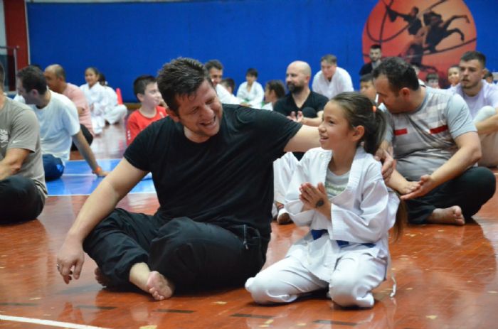 ’Babamla karate yapyorum’ etkinliinde unutulmaz bir gn yaadlar