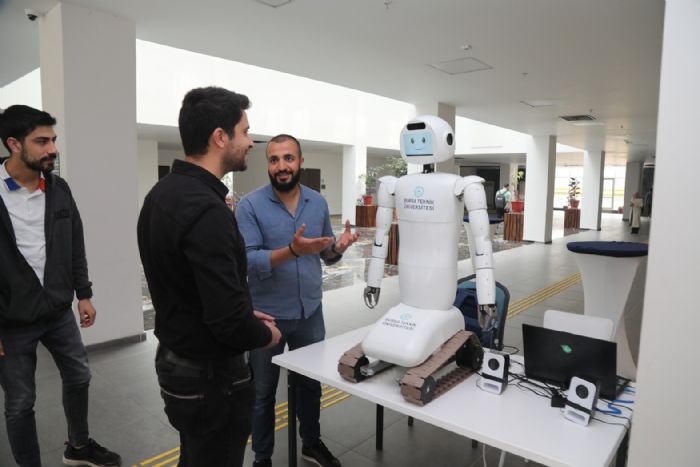 Robot Gnleri ilgi grd