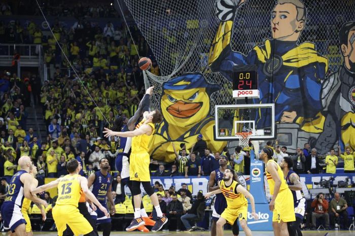 Fenerbahe Beko, Barcelona karsnda galip