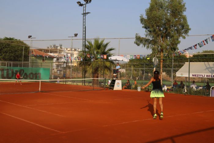 Mezitli Belediyesinden  19 Mays'a zel tenis turnuvas