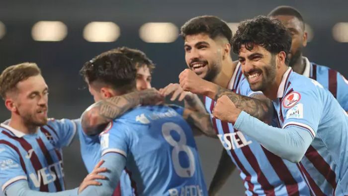 Trabzonspor final biletini 4 golle ald