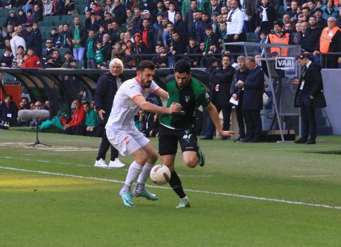 Adanaspor, Kocaelispora malup oldu