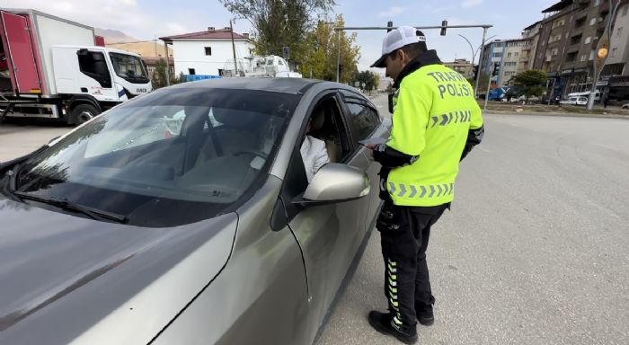 Hakkri Yksekova'da Emniyet Kemeri Denetimi Yapld