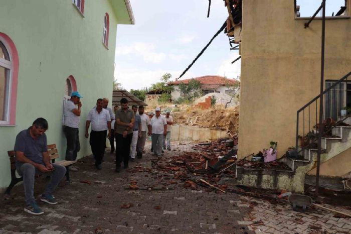 Cami lojmannda yangn korkuttu