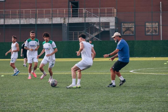 TFF 3. Ligin yeni takmlarndan ayelispor, yeni sezonun hazrlklarna balad