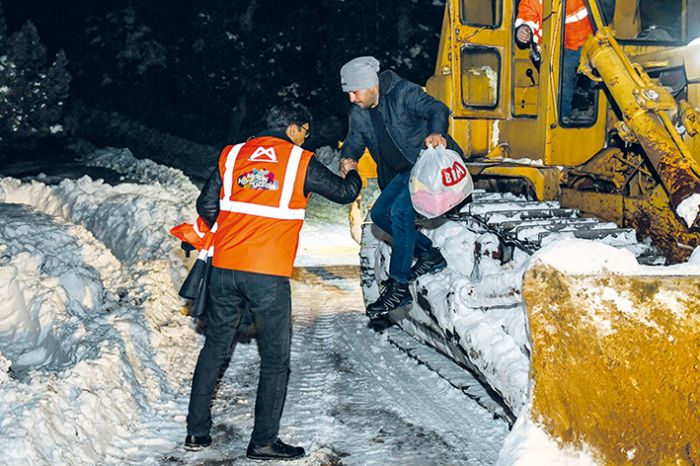 Erdemlide 4 gndr maden ocanda mahsur kalan madenci kurtarld