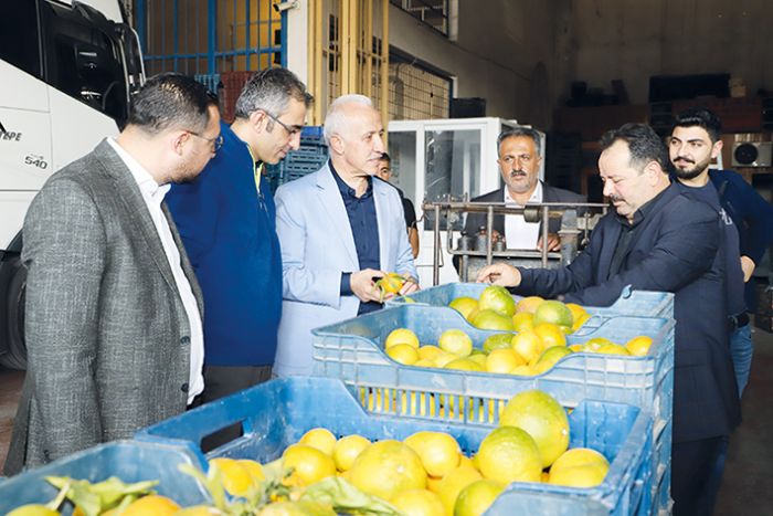 Gltak, Mersin hal esnafn ziyaret etti