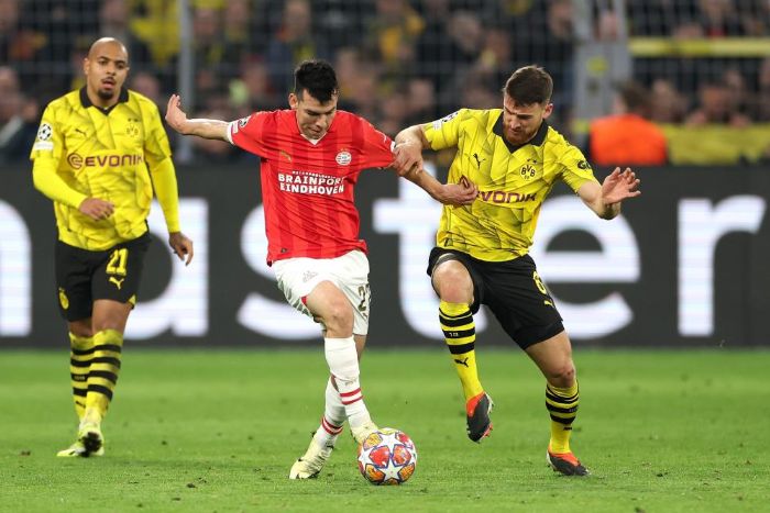 Borussia Dortmund eyrek finalde