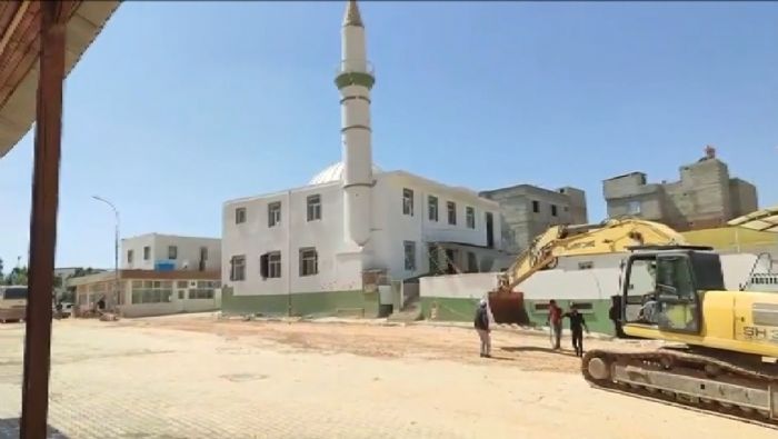 Gaziantep'te ar hasar alan cami ykld