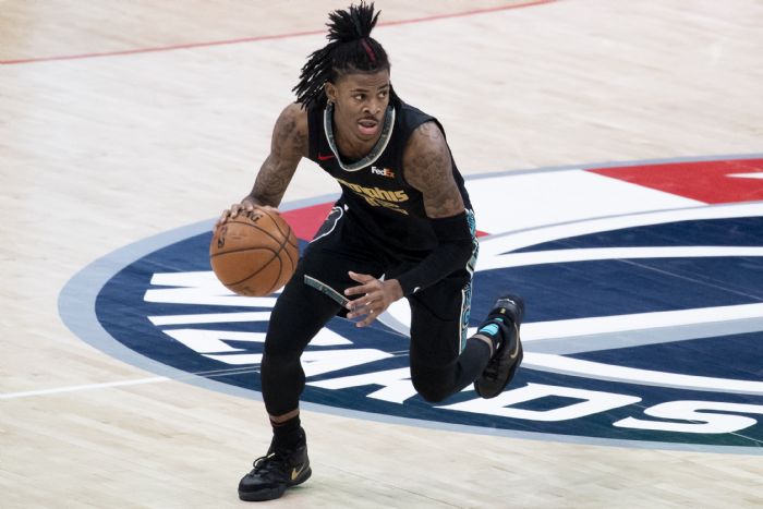 Ja Morant, sosyal medya paylam nedeniyle kadro d kald   