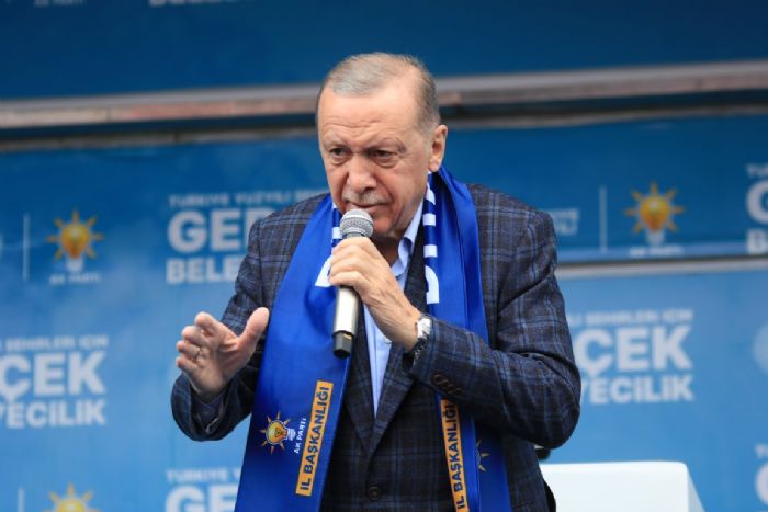 Erdoan: Terrle mesafe koyan herkesle konuuruz